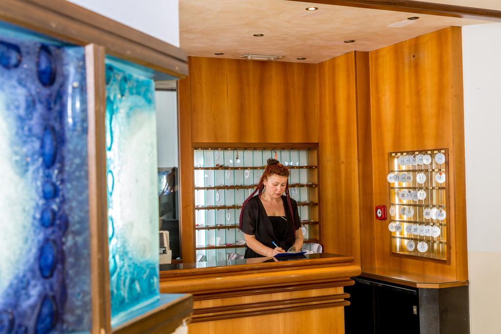 Hotel Alla Rotonda リド・ディ・イエゾロ エクステリア 写真