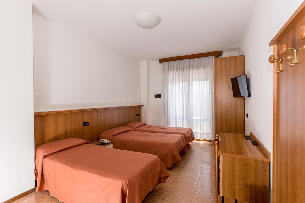 Hotel Alla Rotonda リド・ディ・イエゾロ エクステリア 写真