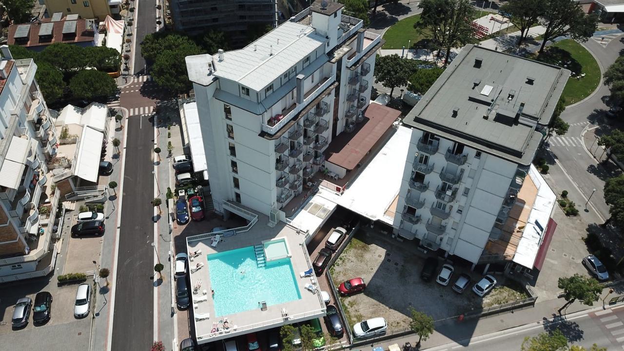 Hotel Alla Rotonda リド・ディ・イエゾロ エクステリア 写真